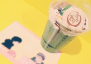 Kano Instagram - スタジオ前に3月のライオンの映画を観てきました。その終わりにコラボジュース！美味しいʕ•ᴥ•ʔ #3月のライオン #抹茶 #タピオカ #三日月堂 #tea #anime