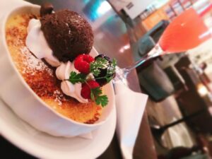 Kano Instagram - おいしいぞ(o^^o)💕 #新宿 #クリームブリュレ #可愛い #おいしい