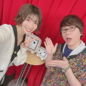 Kaori Nazuka Instagram - 📺
『置鮎龍太郎のくじメイト特番Vol.4
　～亭主関白かと思ったら溺愛されてました編～#1』 

ご覧くださった皆様ありがとうございました！！

楽しくて、、、
たくさん話し過ぎちゃいました😅
すみません💦

置鮎さんが
現場に居てくださると
本当に安心☺️
タチヨミもヘロQも
楽しみだなぁ♡

タチヨミは…
今回も難解な台本ばかり…
乗りこなせるか
不安でいっぱいですが…
皆さまと一緒なら
絶対楽しいはず！！！
波に乗り遅れないように
エンジンかけて頑張ります！

他では観れない
生だからこその
演劇的な面白さがある
朗読劇ですので
ぜひチェックしていただけますと
幸いです♡

よろしくお願いいたします♪