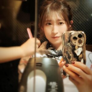 Kaori Nazuka Instagram - 💄
本日最初のお仕事は
撮影だったよ〜👗

朝からキレイにしてもらえて
Happy🎶

さっ♪
午後も楽しみましょう♡
