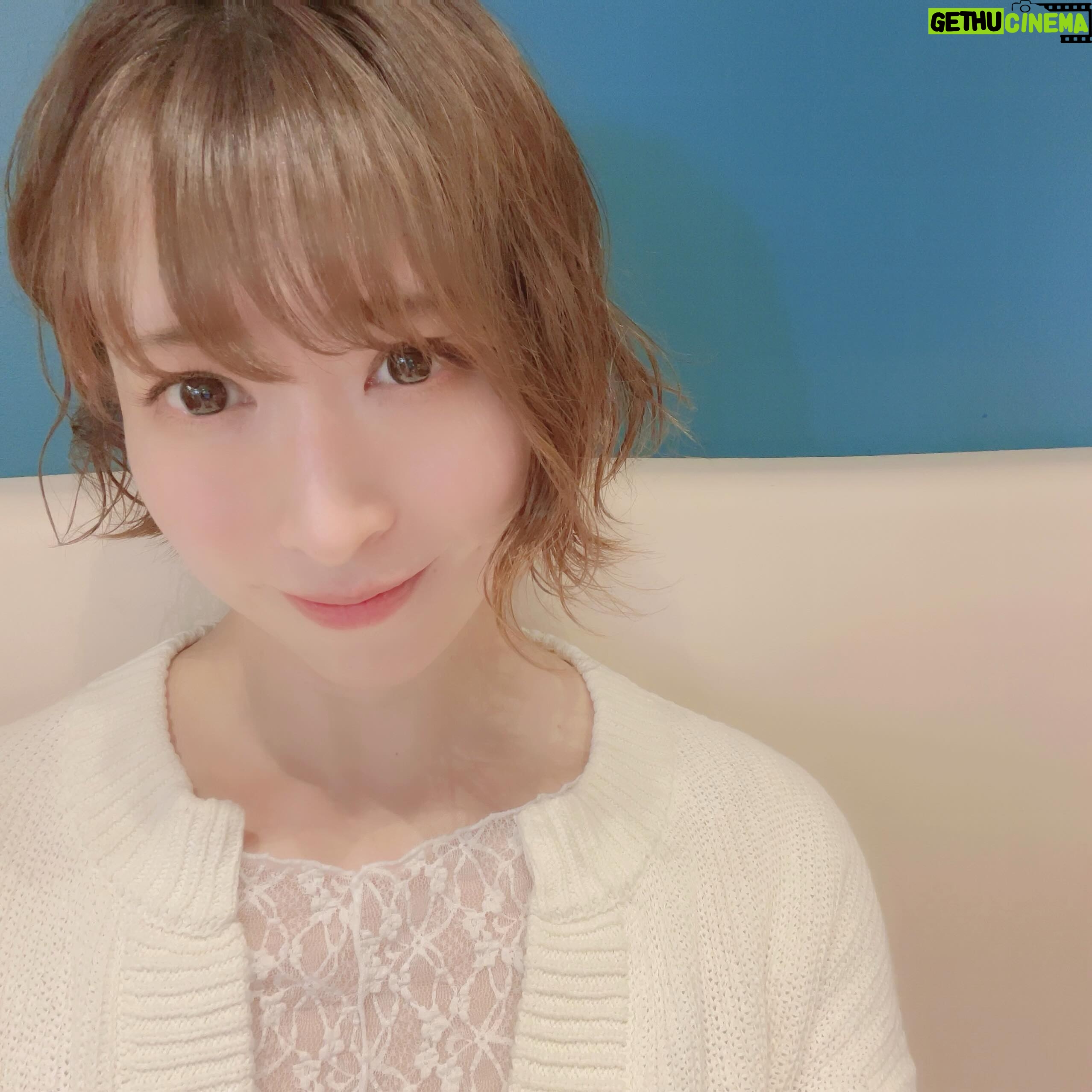 Kaori Nazuka - 1K Likes - 🎹
レコーディング終わって
ホッと一息…☕️
次は強めの大人な役なので…
気持ち切り替えて🎶
