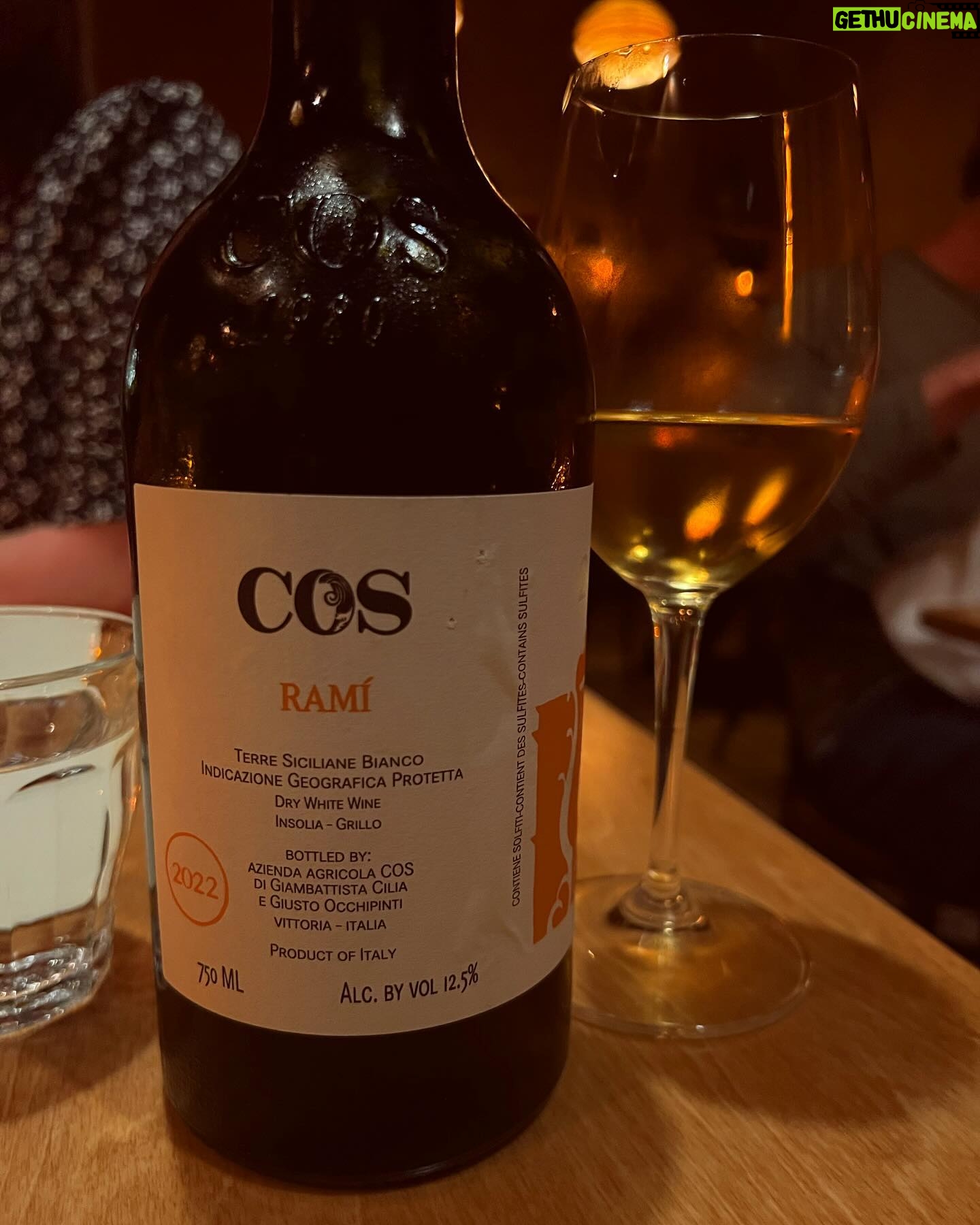 Kara Wang - 3 Likes - #SommelierSunday š· One of my favorite wine producers from Sicily, the COS āRamiā Terre Siciliane Bianco is made of a 50-50 blend of Inzolia and Grecanico. A beautiful orange that drinks more like a robust white because of the short amount of skin contact. Lovely minerality with soft stone fruits on the palate, was so thrilled to see this on the @etra.la wine list š·
#sommelier #cos #sicilianwine #orangewine