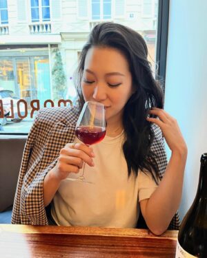 Kara Wang Instagram - #SommelierSunday 🍷 this Sicilian rosé from Sergio Drago is a beautiful shade of dark pink with strong notes of rasberry on the nose. Starts off a little tart and opens up to sweeter notes of melon and berry. the perfect supporting actor to a great pizza. 🍷

#sommelier #wine #sicily #rose