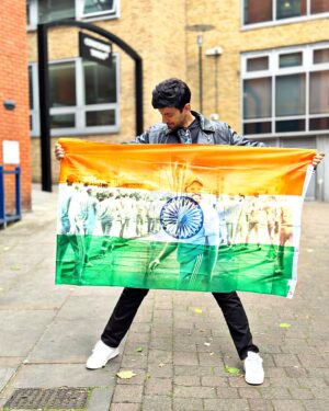 Karanvir Sharma Instagram - World Cup chahe khatam ho gaya ho. 

Hum Indians ka cricket craze kabhi nahi khatam hona chahiye. 😄

Surya and Axar have really outdone themselves. 
What a massive change to see in Hardik. 

Virat and Rohit have been better but still managed to do what’s required with their ace team.
 
Jadeja and Arshdeep were a surprise 

But Bumrah had won it through and through with consistency !! 

What a match 

What an exhilarating World Cup 🏆 

Photo courtesy @icc @t20worldcup 
#cricket #cricketworldcup #icc #t20 #india #indian #indiancricketteam #winners #worldcup2024
