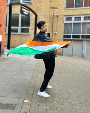 Karanvir Sharma Instagram - World Cup chahe khatam ho gaya ho. 

Hum Indians ka cricket craze kabhi nahi khatam hona chahiye. 😄

Surya and Axar have really outdone themselves. 
What a massive change to see in Hardik. 

Virat and Rohit have been better but still managed to do what’s required with their ace team.
 
Jadeja and Arshdeep were a surprise 

But Bumrah had won it through and through with consistency !! 

What a match 

What an exhilarating World Cup 🏆 

Photo courtesy @icc @t20worldcup 
#cricket #cricketworldcup #icc #t20 #india #indian #indiancricketteam #winners #worldcup2024