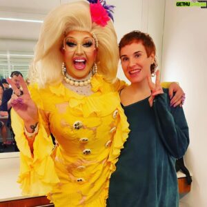 Karen From Finance Instagram - What an honour to perform at the @dragexpoau Opening Gala over the weekend with all of these superstars! 🤩 Thanks @itdevents 💕