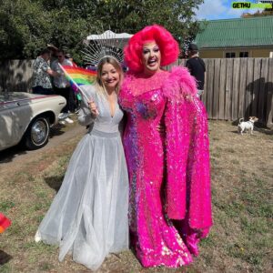 Karen From Finance Instagram - So much fun being a part of the Iconic @chilloutfestival_daylesford a few weeks ago! What a magical weekend 🥰💕🌟