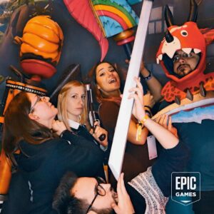 Karim Musa Instagram - Ti invitano alla festa Epic.
Non hai più l’età.
Succede questo.
Non drogatevi e state a scuola.
