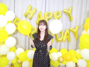 Karin Isobe Instagram - .

5/26
たくさんの人にお祝いしてもらって
幸せなお誕生日でした☺️🎂❤️

Twitterではたくさんのリプ、
インスタでもおめでとうのDM
たくさん届いて嬉しかったよ〜！

応援してくれるみんなに少しでも恩返しができるように
新たな1年も頑張ります✌🏻✌🏻✌🏻

.
#birthdaygirl