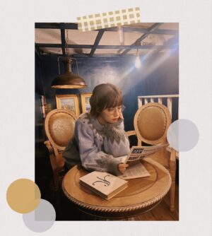 Karin Isobe Instagram - .

#📚 #🗞

.
#ショートヘア #ヘアアレンジ 
#ショートヘアアレンジ 
#ショートヘア女子 #めがね女子