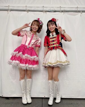 Karin Takahashi Instagram - 縦の写真🤳②

この衣装であやかちゃんと写真撮れたの、懐かしくてエモ☺︎

#シンデレラ10周年_ファイナルday2 
#idolmastercinderellagirls