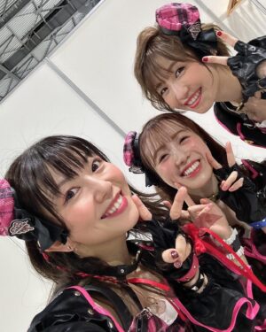 Karin Takahashi Instagram - Shout out Live!!!

続き！

とみーちゃん！
今回いっぱい話せた！と思う！
嬉しい！仲良くなれた！

あんしんのことみん😚
なみだのくに、いっぱい褒めてくれた。やさしい。いつもちいさきいのちを見守ってくれている🐿️

ねこさんいっぱい写真撮ってくれた！！！青二の太陽や☀️

ひーちゃん
まきのさん
まつえりさん
…♡
