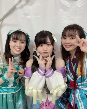 Karin Takahashi Instagram - 縦の写真🤳②

この衣装であやかちゃんと写真撮れたの、懐かしくてエモ☺︎

#シンデレラ10周年_ファイナルday2 
#idolmastercinderellagirls