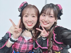 Karin Takahashi Instagram - Shout out Live!!!

♛ ♕なの・くらうん♕ ♛
なーが2人組を組むなら乃々ちゃんと組んでほしいと密かに願っていました。

まさか叶うなんて、
それもこんなにすぐにライブでも披露できるなんて☺︎

とってもすてきなユニットになれたと思います！
あんなにリラックスしてわくわく始められるパフォーマンスは、ひーちゃんとだからこそ。
ひーちゃんといる時間はとても心地よくてかわいくて。
2人のページもっと増やしたいです、まだ書き足りないや。

デレステのコミュもぜひ読んでみてください👑