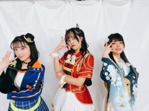 Karin Takahashi Instagram - .
★さよならアンドロメダ
初！オリメン！！
ついに揃って本当に嬉しい……。
乃々ちゃんが凛さんと亜季さんに助けられていたように、
私もふーりんさんとともともさんにすごく勇気をもらってステージに立てました。

★∀NSWER
たくさんの仲間と歌えました！
インディヴィジュアルズの絆を見せつけられたｯ！！
大阪からの、美玲ちゃんと輝子ちゃんの想いを受け取って、繋ぐことができたかなと。
バンドさんとパフォーマンスできたのも楽しかった！

たくさんの仲間たちと☺︎

#シンデレラ10周年_ファイナルday1
#idolmastercinderellagirls