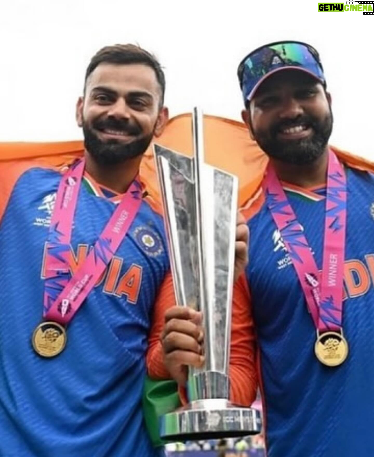 Karishma Tanna - 156.6K Likes - Hum Jeeeet gayeeee.. India 🇮🇳
What a victory!!!! What a match. Tears of joy!!!Congratulations to the entire team. Salute . 🫡
#jaihind
Thanku Team India .