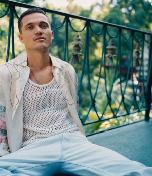 Karl Glusman Instagram - from a @mrporterlive interview i did back when we were still allowed outside... i think there are more pics on their site.🕴