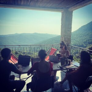 Karole Rocher Instagram - Bureau de prépa..