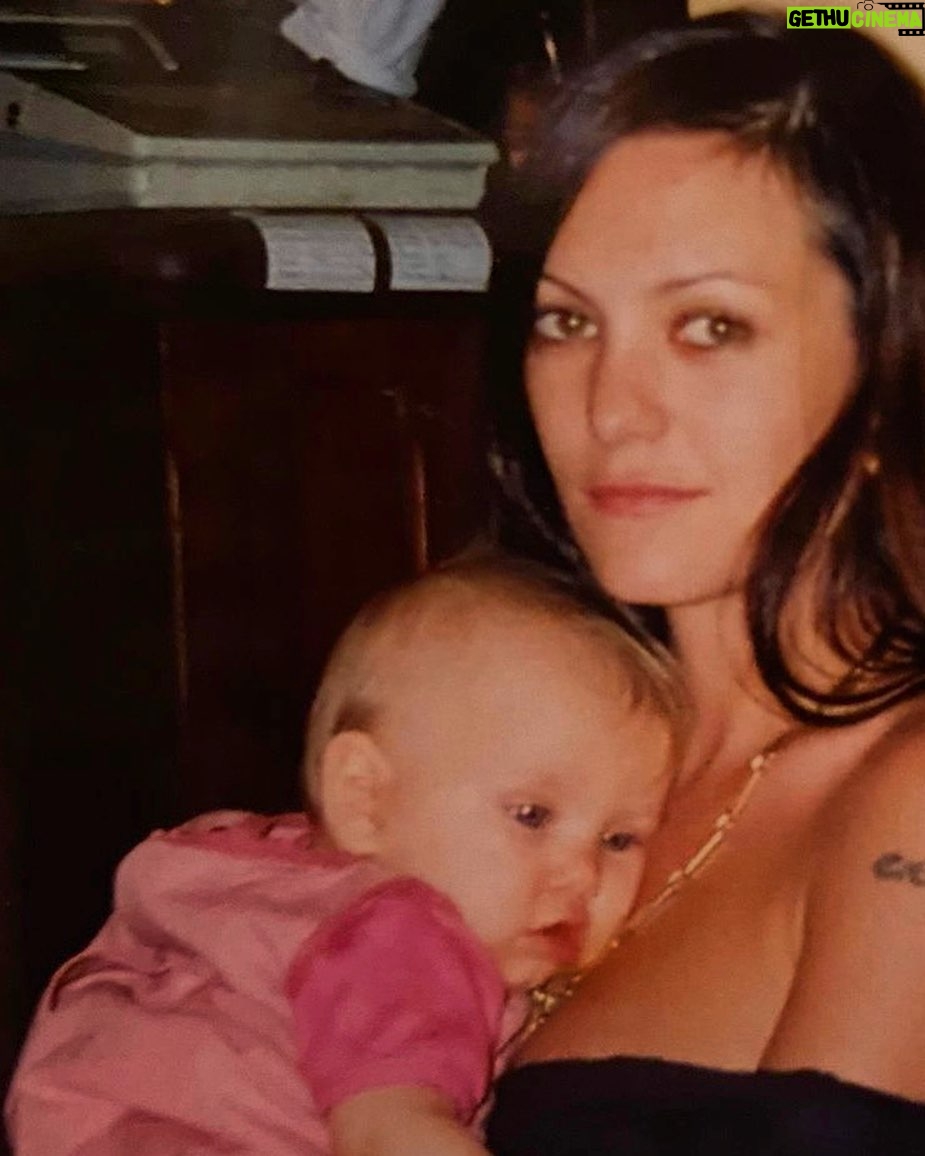 Karole Rocher - 1.6K Likes - 2002 ❤️