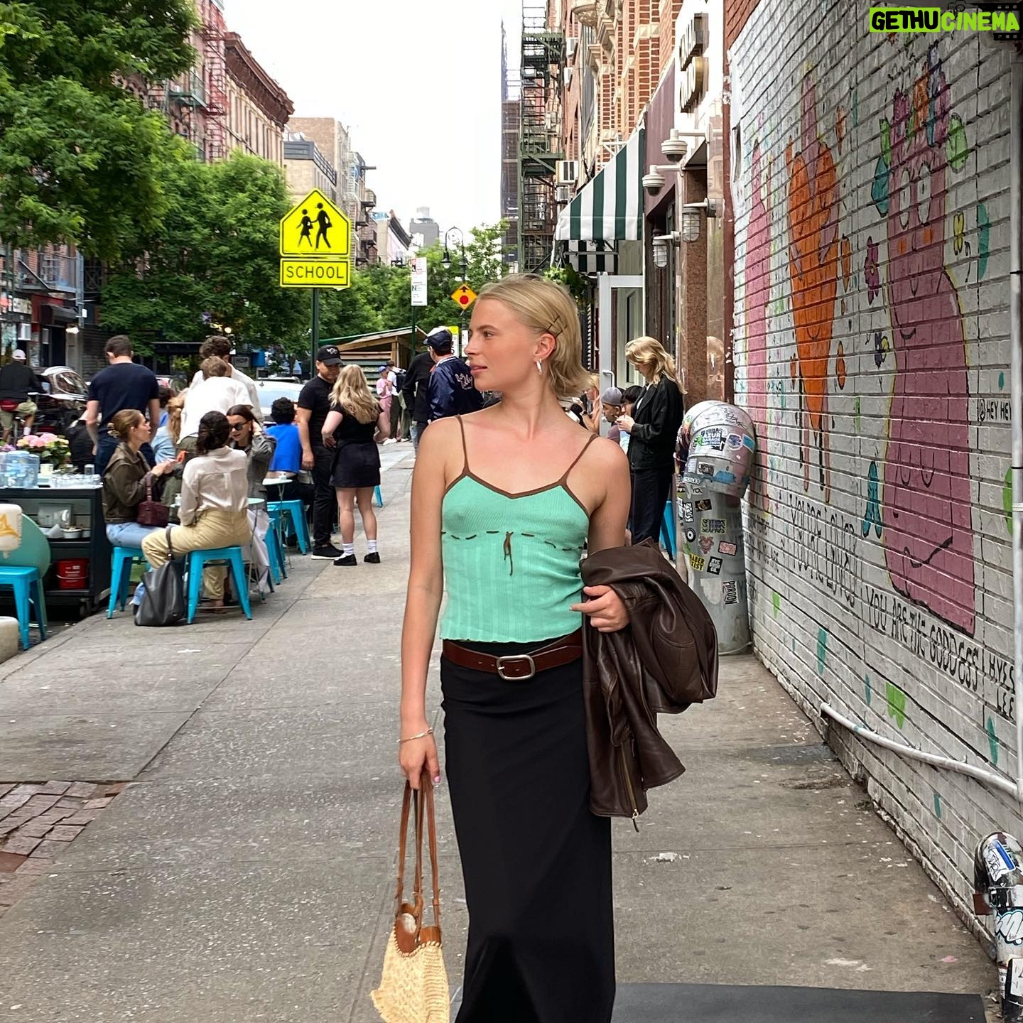 Karoline Hamm - 1.6K Likes -