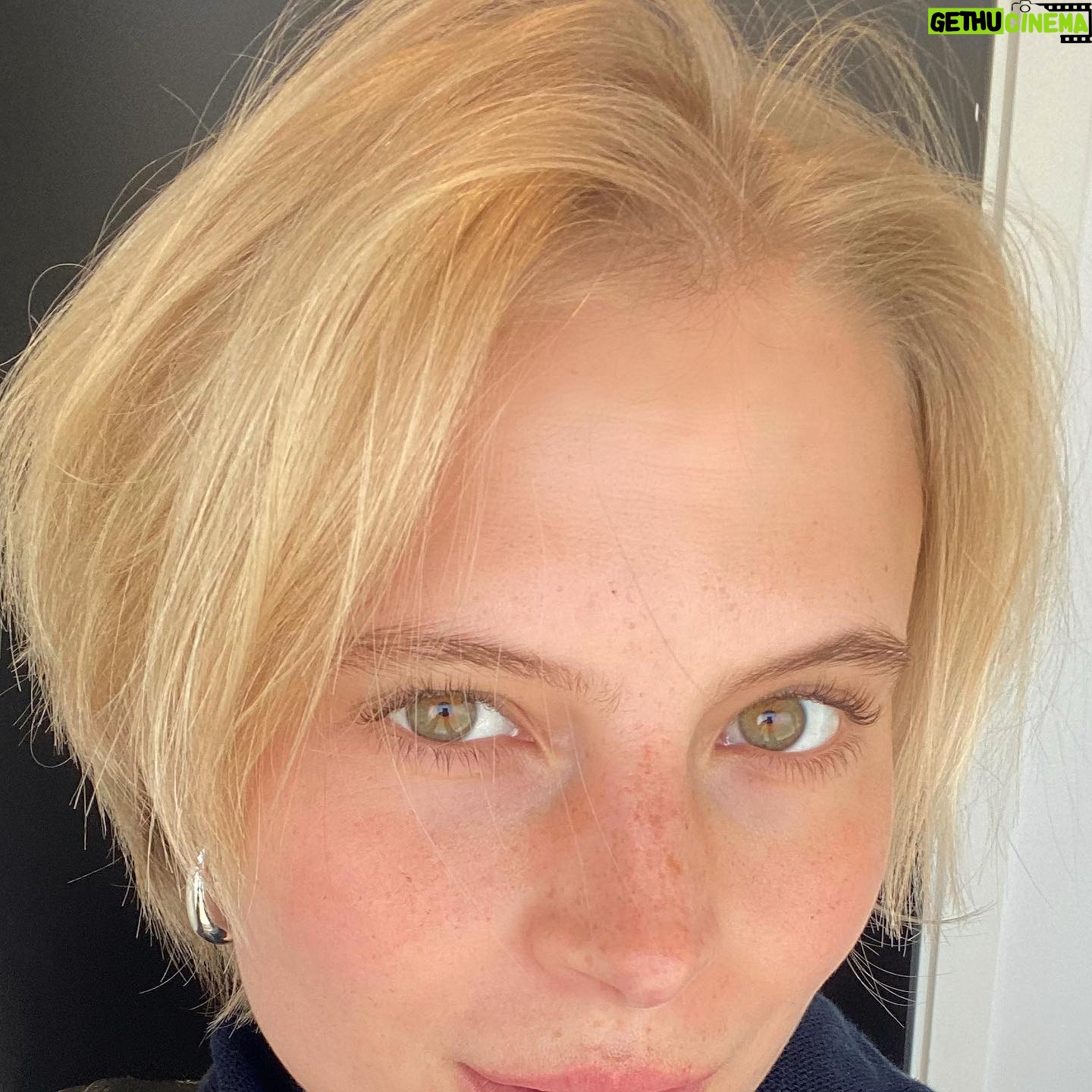 Karoline Hamm - 1.6K Likes - den weekend det bare blev sommer 🪄? what