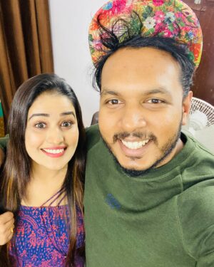 Karthik Surya Instagram - കുറച്ചു മുന്നെ കണ്ടു മുട്ടേണ്ടവറായിരുന്നു ഞങ്ങൾ 😁😜