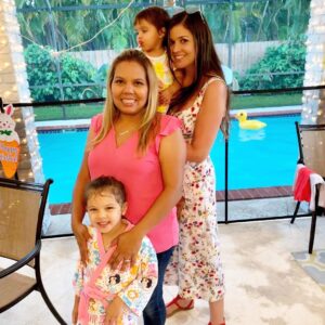 Kary Musa Instagram - Happy Easter 🐰🐣 from mi Miami Family to yours🙏🏻❤️