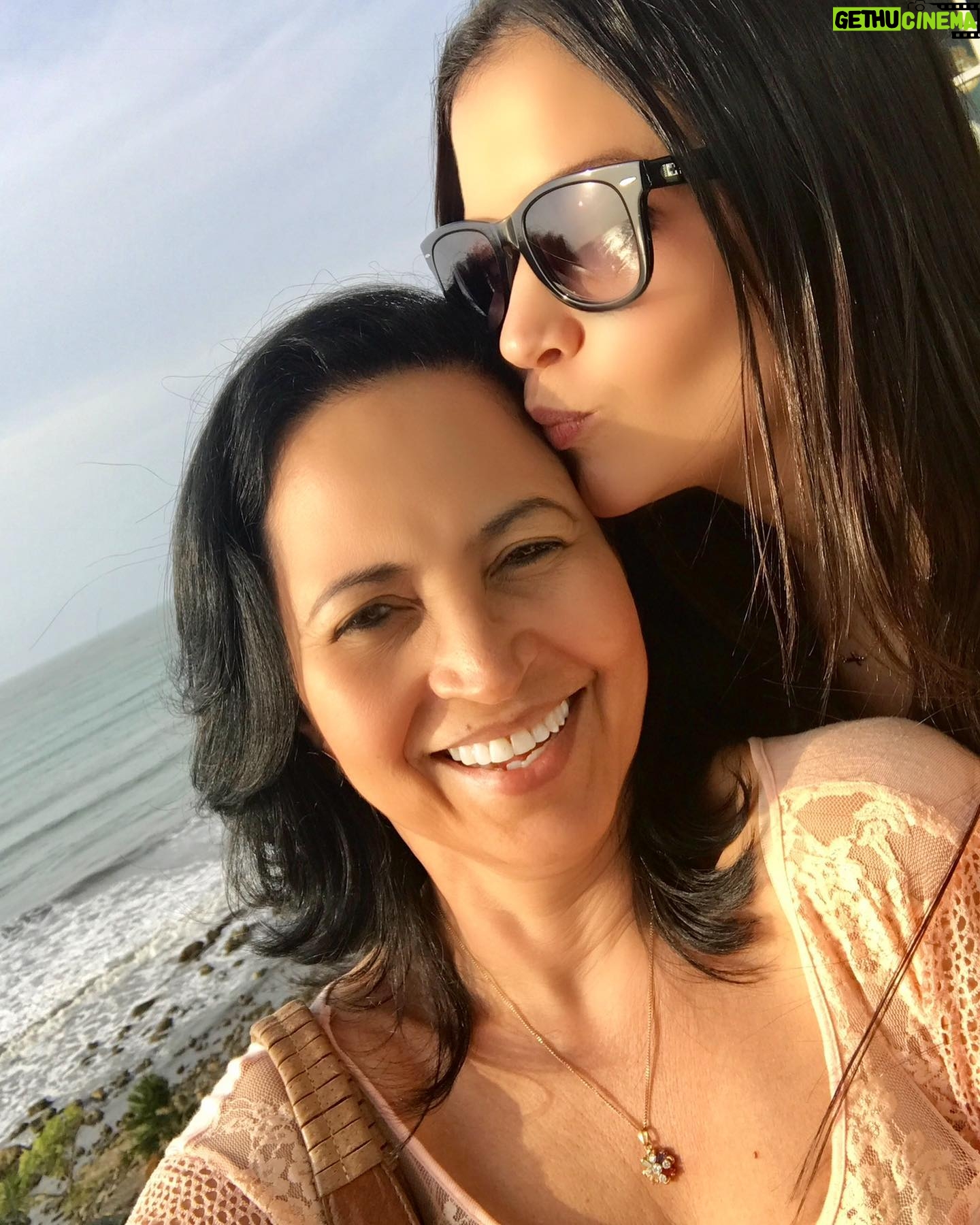 Kary Musa - 119 Likes - La mamá mas linda del mundo entero me tocó a mí, sorry, las demás también son lindas pero la mía se pasa de lo hermosa que es por dentro y por fuera y soy bendecida de tenerla en mi vida, aunque de lejos hablamos a diario y es mi mejor amiga de toda la vida❤️te amo mamá feliz día!!