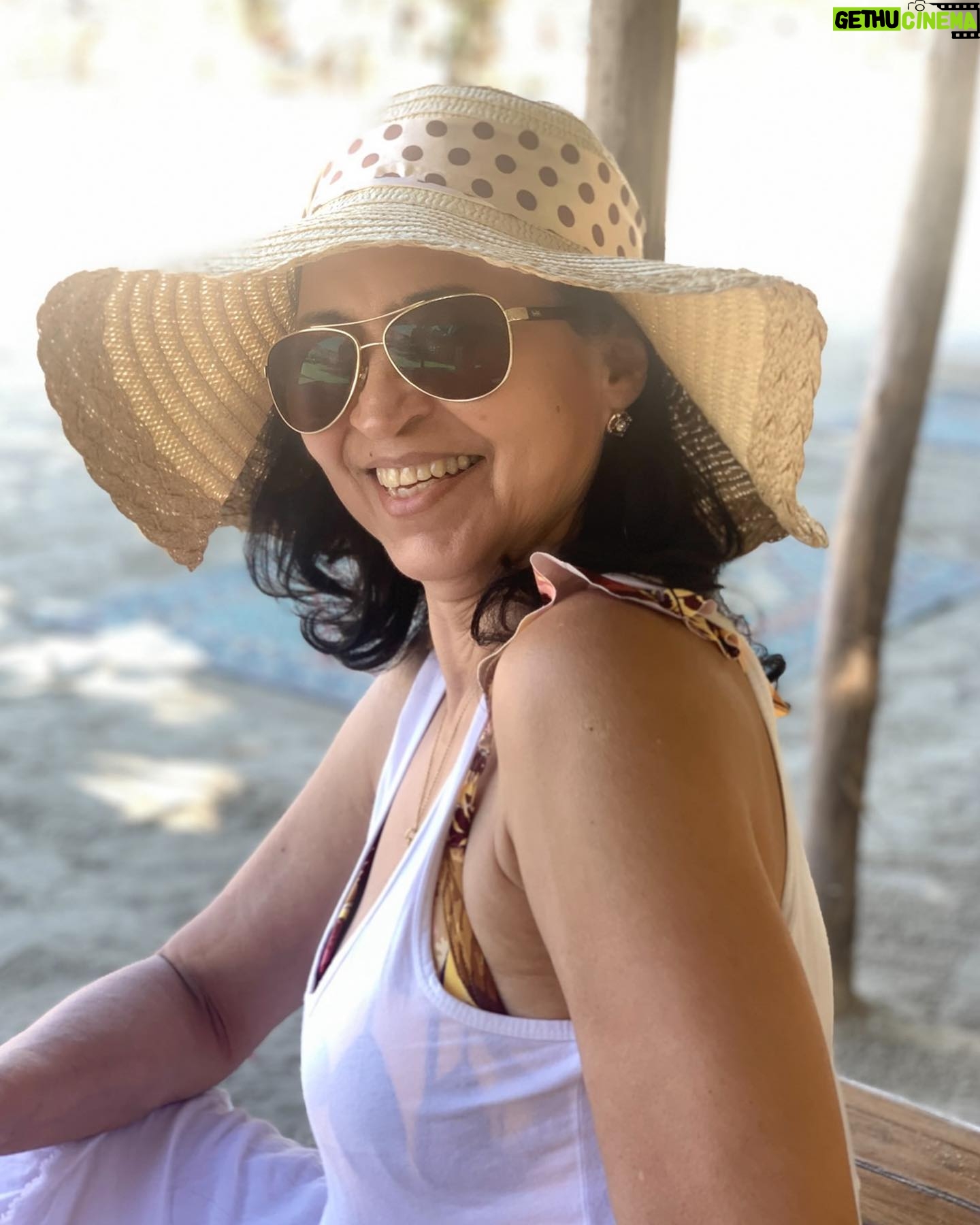Kary Musa - 119 Likes - La mamá mas linda del mundo entero me tocó a mí, sorry, las demás también son lindas pero la mía se pasa de lo hermosa que es por dentro y por fuera y soy bendecida de tenerla en mi vida, aunque de lejos hablamos a diario y es mi mejor amiga de toda la vida❤️te amo mamá feliz día!!