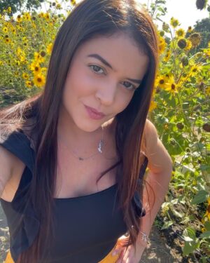 Kary Musa Instagram - I don’t even have to buy myself flowers ‘cause they are free here and everywhere I go!!!!!!!!💃🏻❤️😍 #flowers #napa #love