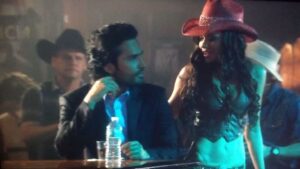 Kary Musa Instagram - Aquí empezando la semana con un bailecito y seduciendo a Albeiro @fabianrioss @sinsenossihay 💃🏻wepaaa!!! @telemundo #tierradereyes