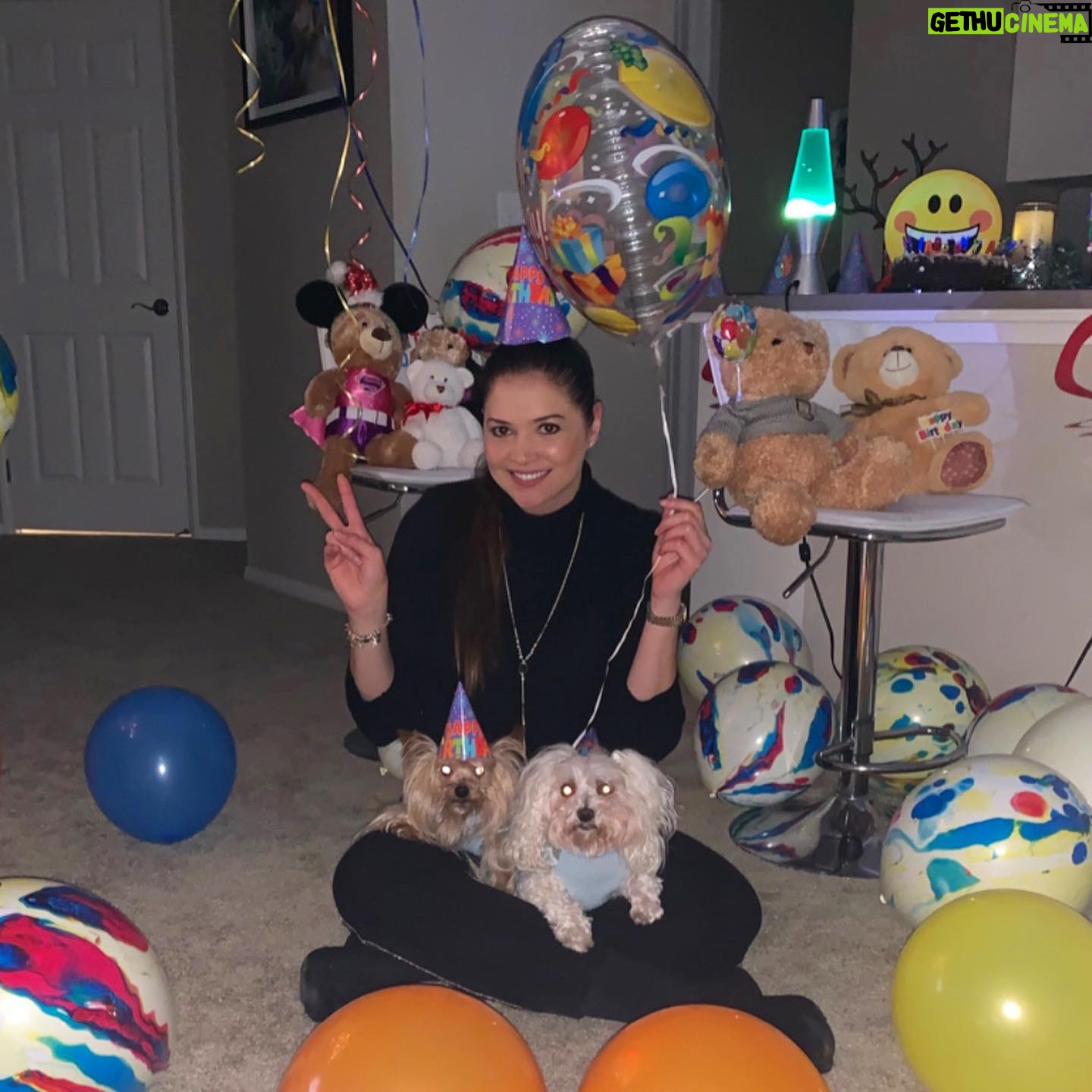 Kary Musa - 318 Likes - Gracias por todos los buenos deseos y bendiciones!! Los llevo siempre en mi corazón! Thank you for all your wishes and blessings, I carry them always in my heart! #happybirthday #love #family #friends #forever #blessed 🌈