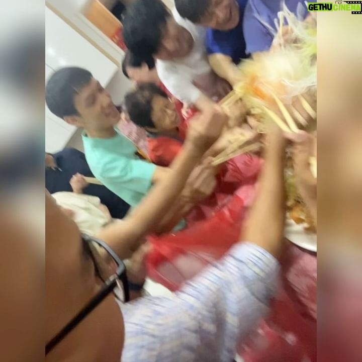 Karyn Wong - 0.9K Likes - 久违的团圆,暖心🧡