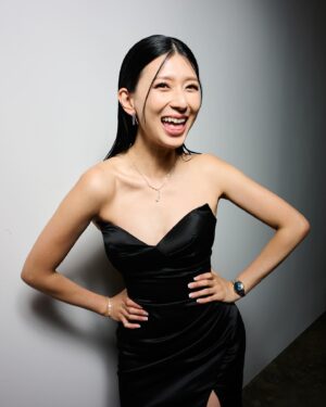 Karyn Wong Instagram - First time attending Star Awards as a nominee 💕💕 I AM BLESSED! 

These amazing people were here for me when I first started my freelance career two years ago, and they’re still here to help me out for this very important event in my life. 

💄@carina_powderpuffed @chambershairstudio @mervynlee_ they take care of my hair and makeup so well, wanting the best for me every single time 
⌚️ my first ambassadorship @orientstar.sgp @greenhorology hurrr still touched 
📸 first ambassadorship photos taken by @tohxingjie and many thereafter (I don’t know how he manages to make me look good on photos, I’m just an awkward bunny) 
💎 my first emceeing roadshow job, they gave me an opportunity @goldheartjewelry and now they let me sparkle on the day ✨
💆🏻‍♀️ first long term skin partner who adopted me even though I had the driest and dullest complexion before. but of course now I am better haha @cheongdamskin (skin mama @say.you.love.your.skin still nagging at me) 
🧡 @flyentertains FLYmily taking care of me so very well on the day, can’t wait to experience more firsts together! 

And to so many of you who have joined me on my journey, I really appreciate you guys. I keep saying, I didn’t bag an award, but I have a bag full of love from all of you. I will continue to work hard to be better! 大家一起加油！

#mediacorp #mediacorpstarawards2024