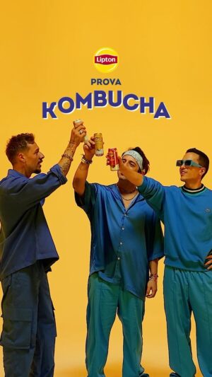 Kasha Instagram - não é chá, mas é chá…é o quê?? KOMBUCHÁ CHÁ 

A Lipton Ice Tea desafiou-nos a criar o jingle mais icónico de sempre para o lançamento da nova Kombucha Lipton e como não gostamos de fazer coisas pela metade tivemos de exagerar. Preparem-se para ficar com isto na cabeça o dia todo e já agora, provem, é incrível

 @liptonicetea Kombucha-cha a bebida deste verão! 
Digam qual o vosso sabor favorito, e enviem-nos a vossa dança 🕺🕺🕺
 
#pub #liptonicetea #liptonkombucha #kombuchalover #summerdrinks #summer2024 #streetdance