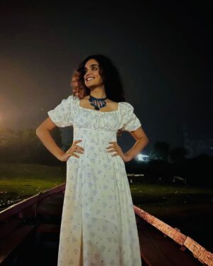 Kashish Khan Instagram - Jesus walked on water, I’m sailing on land. You don’t believe me? Swipe….sailing away the madness, the wonders, the learnings of the Dark and Light, sailing into the depths where greatness is born anew with the chants of Truth✨
Special 26 Birthday to me✨🌹
.
.
.
.
.
#birthday #birthdaywishes #grateful #existentialism #love #truth