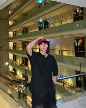 Kasidet Plookphol Instagram - คืนนี้ขาด 1 คับผมมมม @fforce_