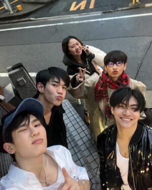Kasidet Plookphol Instagram - แก๊งผจญภัยในโตเกียว day 1