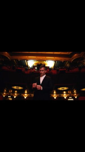 Kaskade Instagram - Join me as I perform my Christmas music for the first time ever, with live vocalists   a full band🎄This is going to be special! 
Orpheum Theatre, LA 12.20
For early ticket access or more info
Kaskademusic.com ((LINK IN BIO))