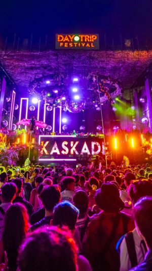 Kaskade Instagram - That unreleased Kaskade ID #TearsDontFall ✨

Closing out our favorite weekend of the year with @kaskade 🙌

ft. @iamenisa