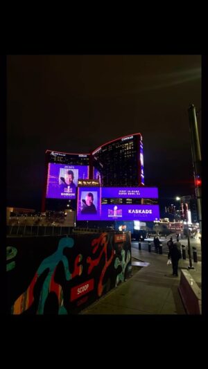 Kaskade Instagram - Stoked for the @nfl Super Bowl!
Who are you rooting for?!