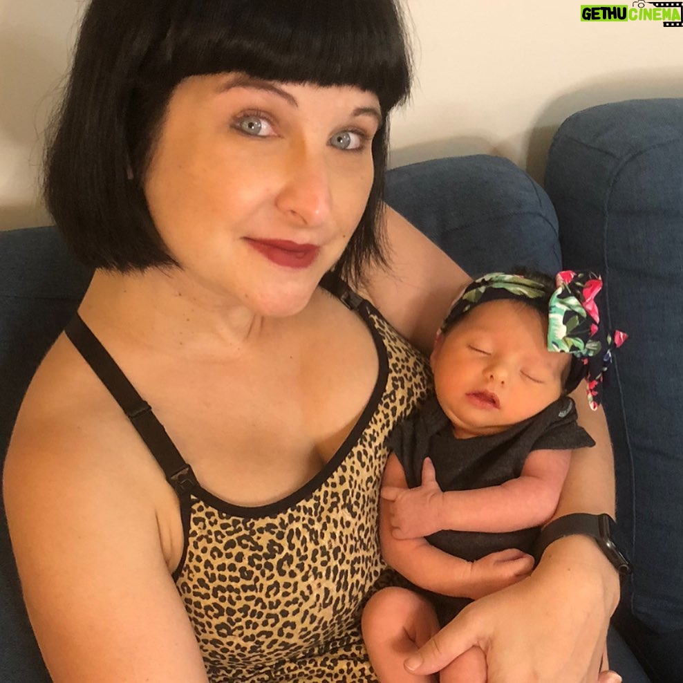 Kat Brower - 397 Likes - Entering week 3 with the girl we affectionately call ‘peanut’❤️👶🏻