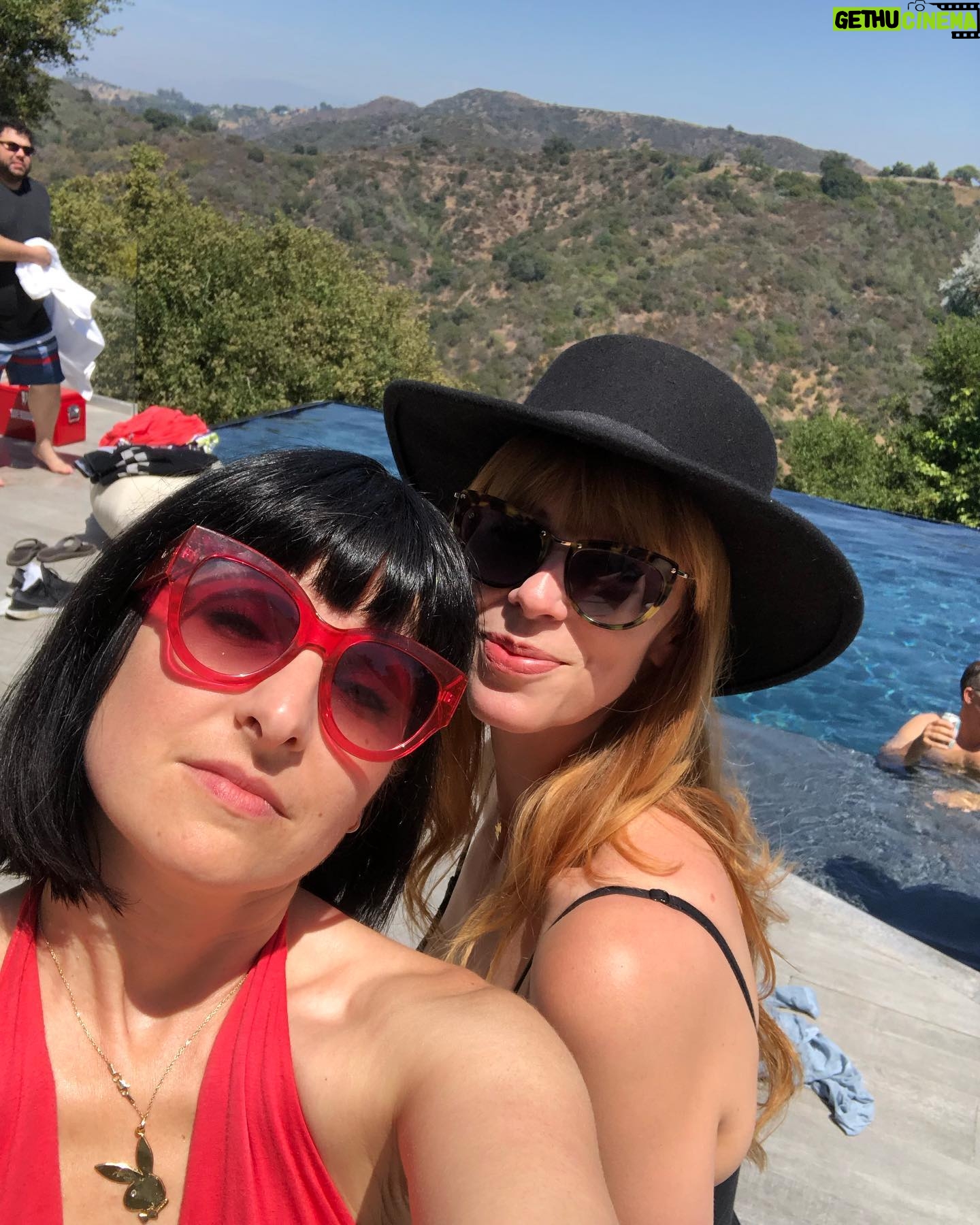 Kat Brower - 383 Likes - Me and Miss D ❤️🍷☀️looking for Carlton’s house