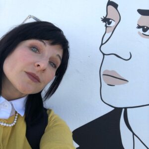 Kat Brower Instagram - Came across the original spot of Buster Keaton’s studio today at Lillian Way and Eleanor in Hollywood on my way back from an audition. Two nice gentleman that work at Quixote are also fans, thanks for the history guys!  #busterkeaton #silentfilm #comedy #losangeles #actorslife #auditions #love #talent #film #hollywood #quixotestudios