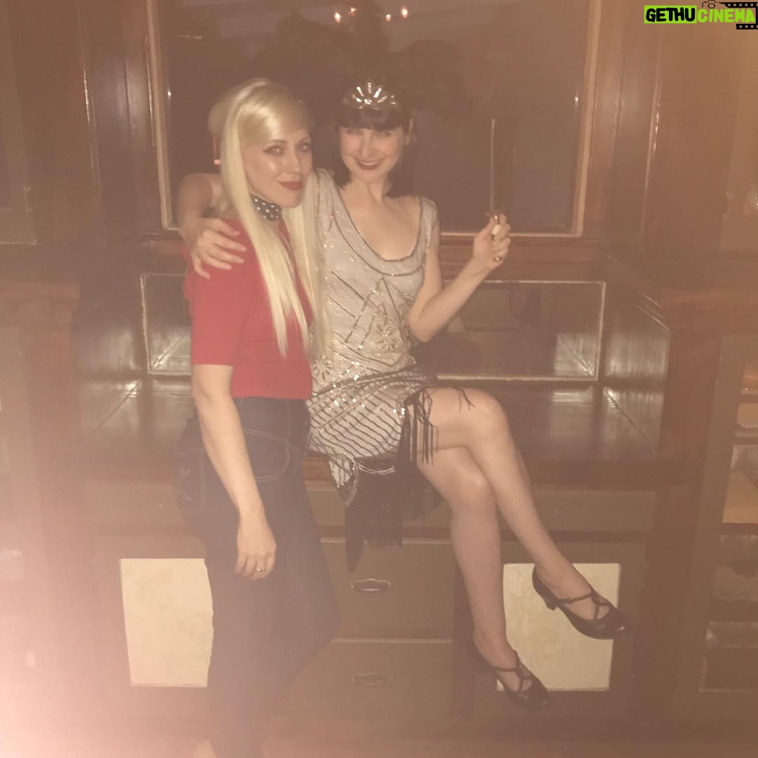 Kat Brower - 184 Likes - Lounging around with @heureuxhasard