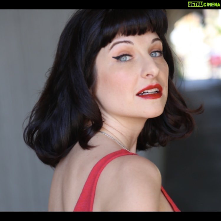 Kat Brower - 544 Likes - If only I could perfect this eye makeup- tutorial suggestions anyone? Help me, my children of The YouTube! #cateyes #makeup #besamered #ipreview @preview.app