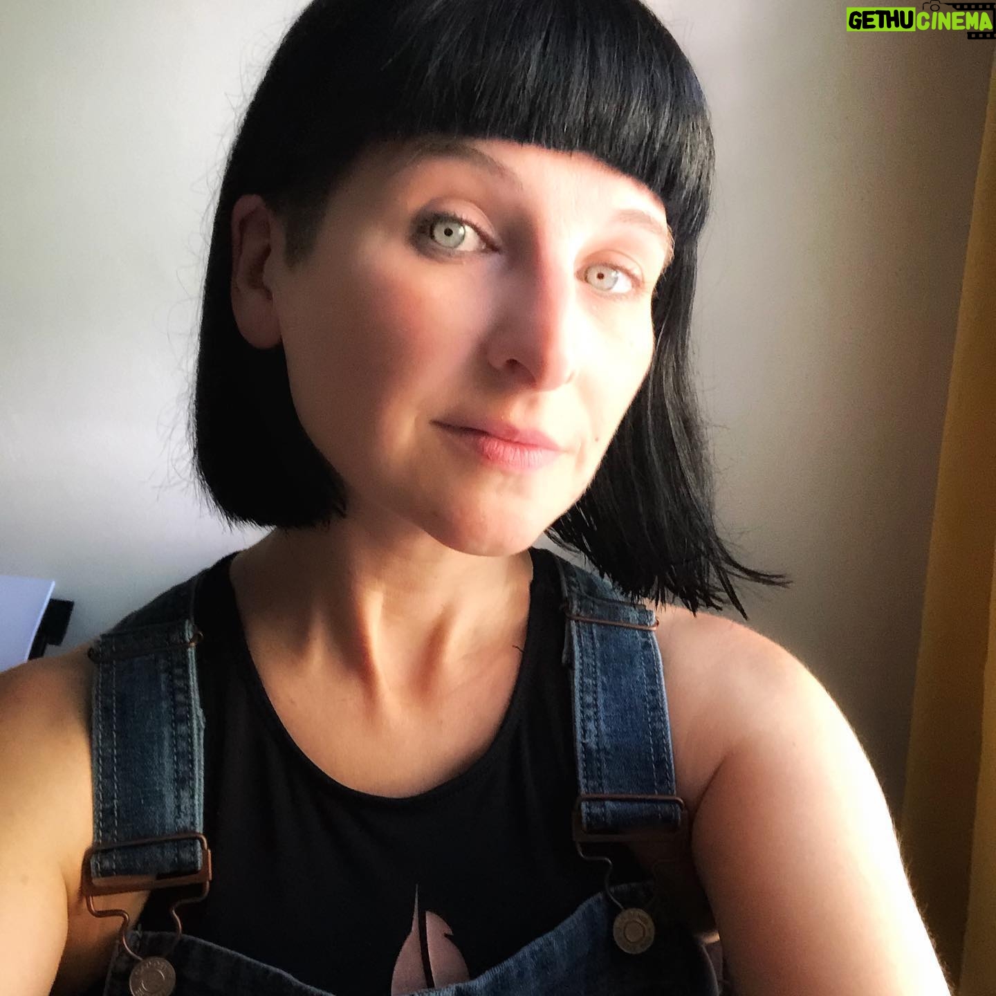 Kat Brower - 239 Likes - DIY haircut - I haven’t attempted anything like this since my punk rock days. Just a crea clip and Harry’s electric shaver! #diyhaircut #creaclip #pregnantat44 #newwavebangs