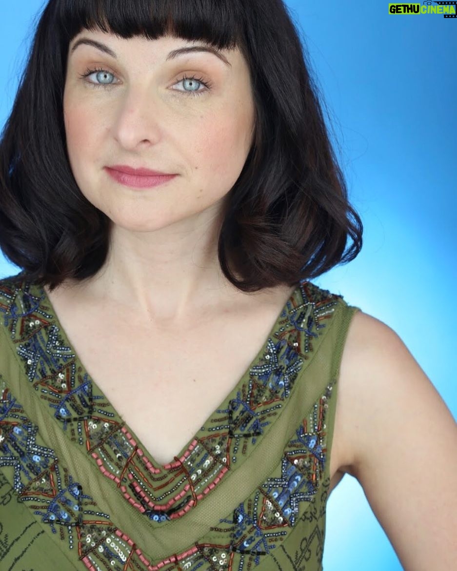 Kat Brower - 359 Likes - Headshot Wednesday- here’s another from #headshotsbylorenzo #photographybylorenzo #creativity #creativelife #creativecommunity #seekinspirecreate #doitfortheprocess #creativityfound #film #lafilm #actor #actorslife #ipreview @preview.app