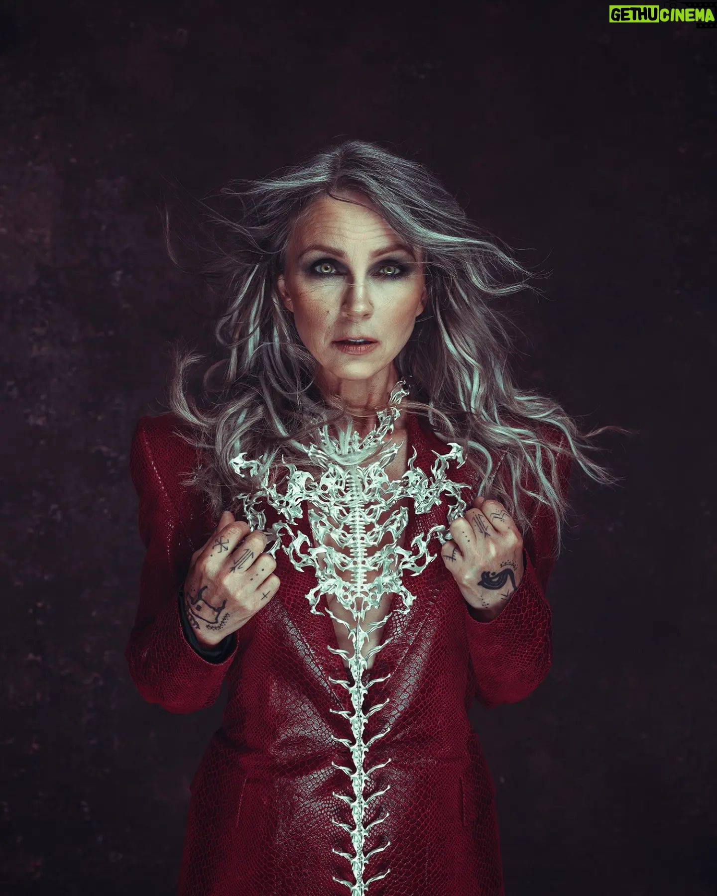 Katariina Souri - 2.9K Likes - Such a privilege to work with a team of this caliber! I'm incredibly grateful for the creativity and talent that everyone brought to the photoshoot 🌟
Kiitos, että sain kuvata.
In frame @katariina.souri
Photographer @piamariarautio
Muah @tintti_muah
Bespoke necklace @eerohintsanen
Outfit @samieskelinenofficial