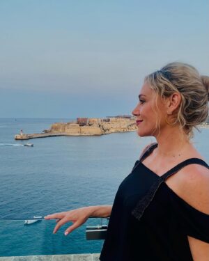 Katarina Čas Instagram - Thank you @mediterranefilmfestival @maltafilmcommission for inviting me as a roundtable speaker and a presenter of the Golden bee award. The festival was very eventful, informative and fun. I’ve met some amazing people💙🙏